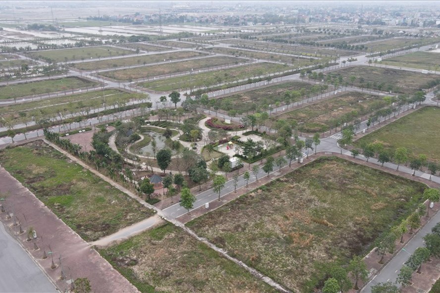 Nhiều ý kiến cho rằng đầu tư vào bất động sản là kênh đầu tư an toàn