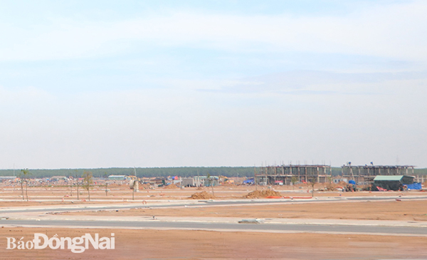 Hiện nay các cơ quan chức năng của tỉnh đang phối hợp để đưa ra phương án thực hiện việc cắm mốc đất tại Khu tái định cư Lộc An- Bình Sơn.